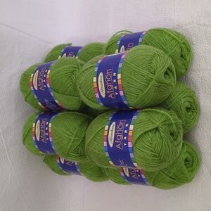 10  Herrschners Green Afghan Yarn